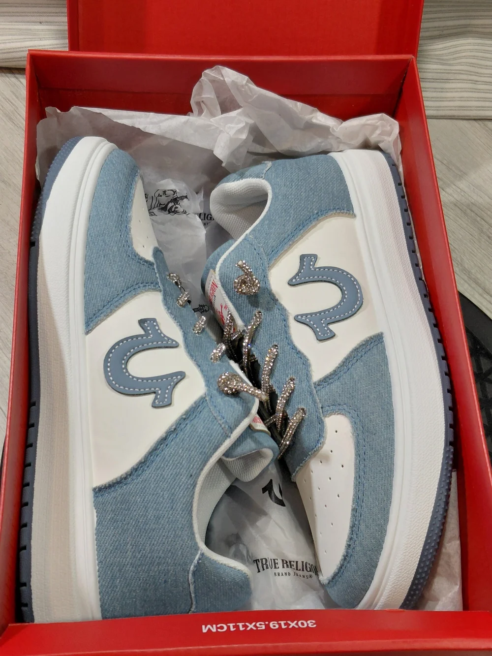 NEW True Religion Allison Womens Low-Top Sneakers in Light Blue Denim White W7
